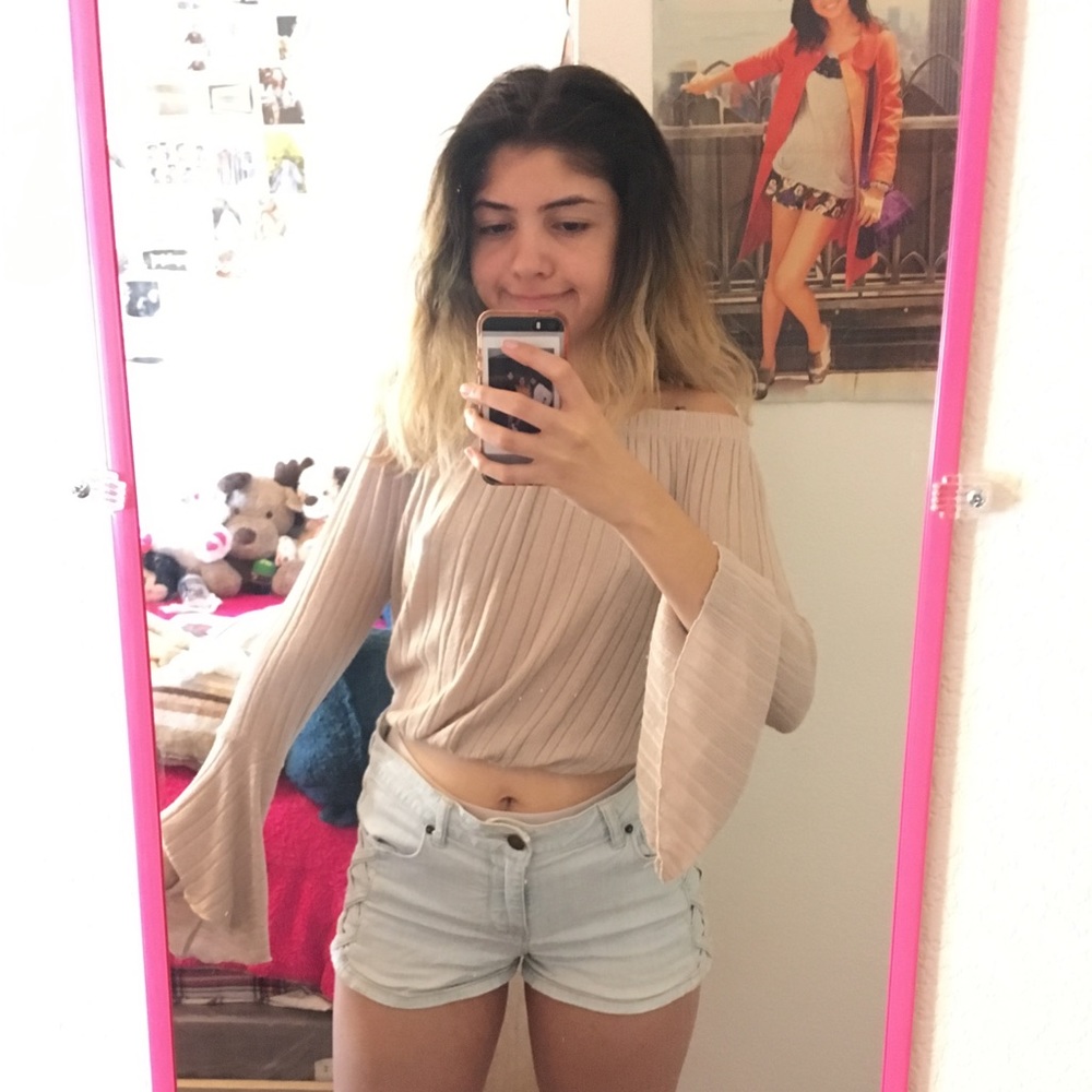 Forever 21 sweater top with bell sleeves